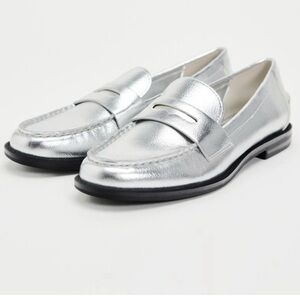Women’s Zara Size 38 Silver Metallic Loafers
